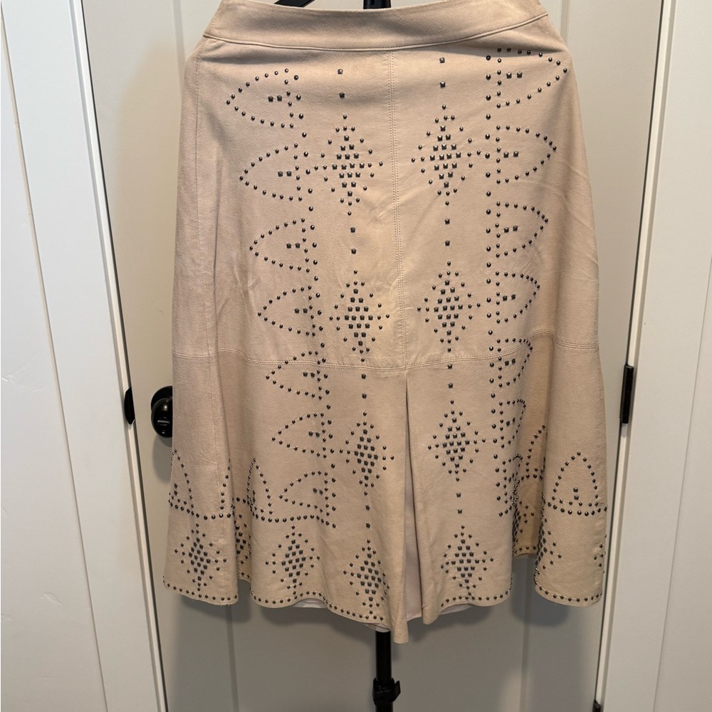Alice + Olivia Tan A-Line Skirt with Cutout Pattern